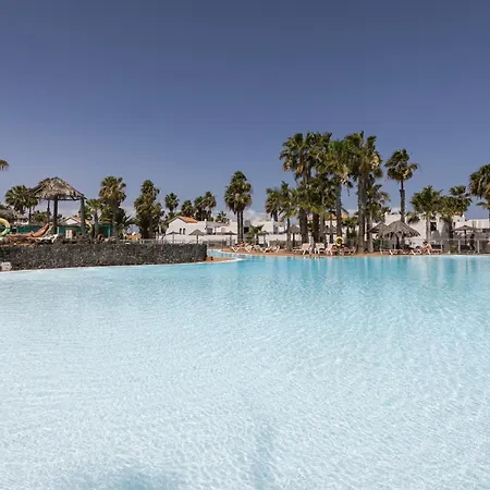 Апартаменты Home2book Stylish With Pool Access